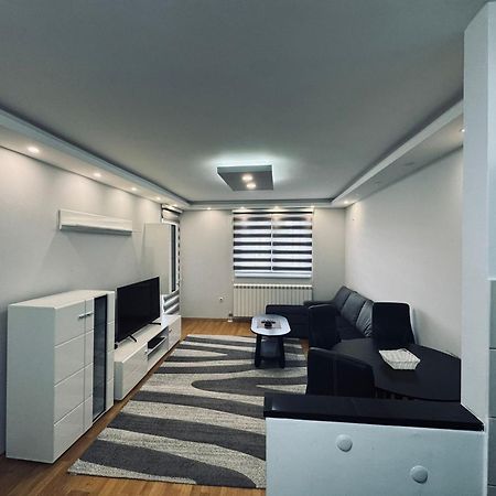 Ognjen Apartman Donje Mladice Exterior foto